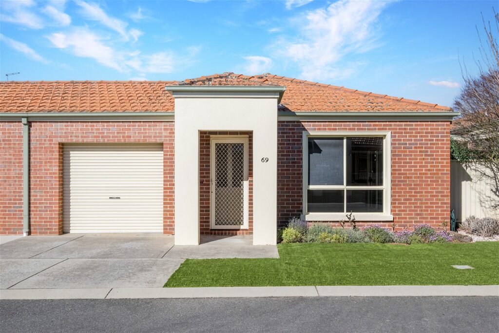 agent202_residential_extra_8569071