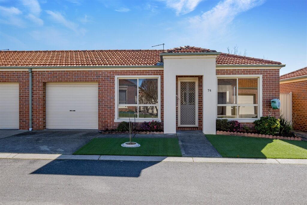 agent202_residential_extra_8569298